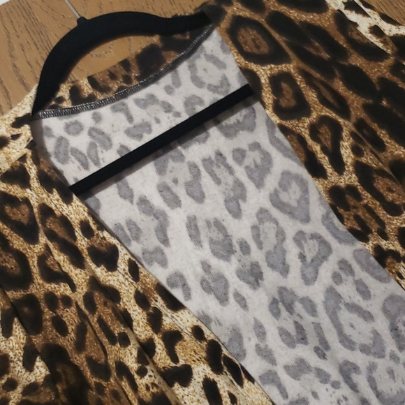 1 small left☀️New boutique leopard long cardigan - Picture 7 of 7